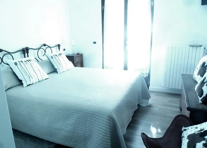 La Paquerette 3* La Salle